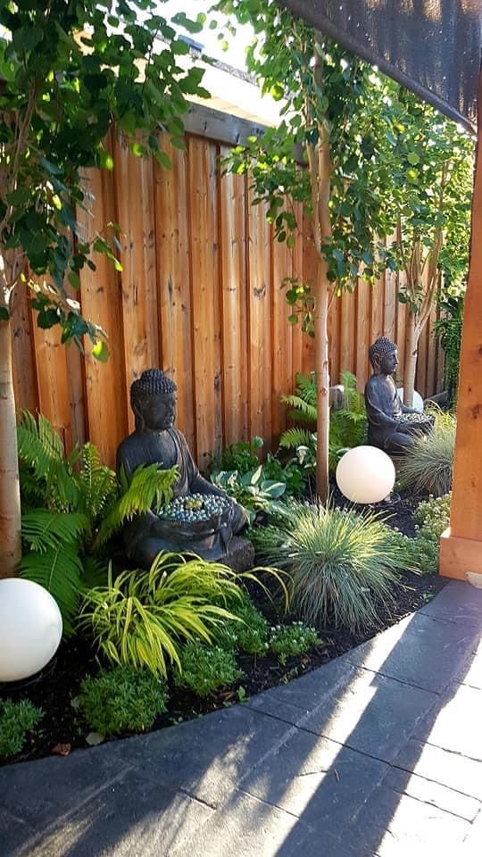 Creating a Tranquil Japanese Zen Garden: A Serene Space for Reflection and Meditation