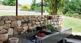 outdoor kitchen