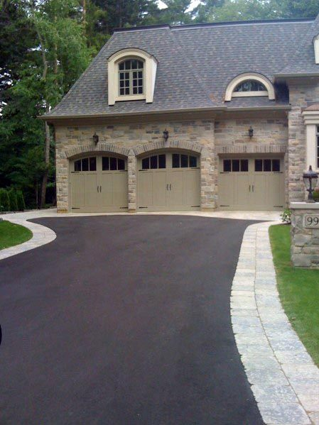 Creating the Perfect Driveway: Tips for Designing a Functional and Aesthetic Entrance