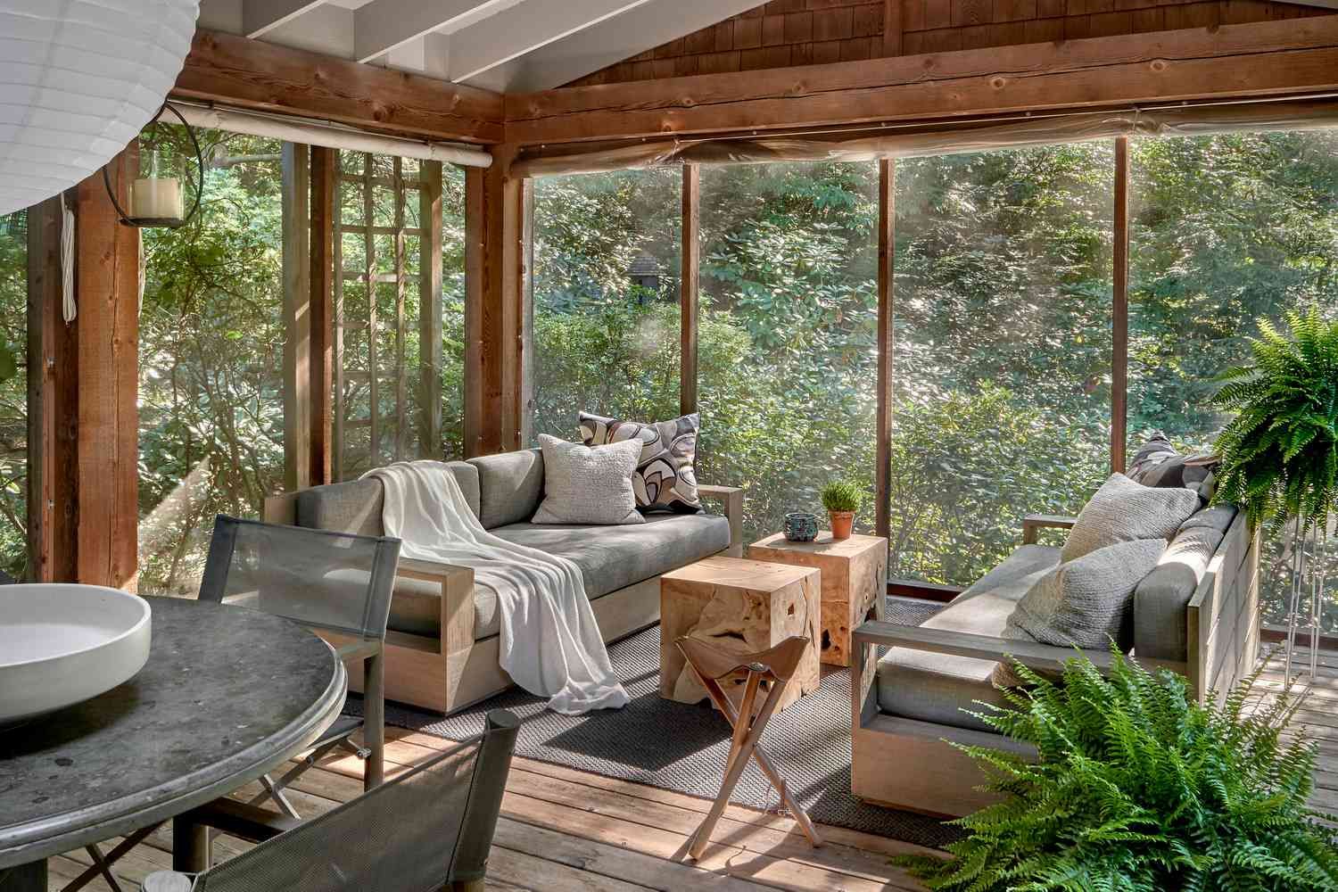 Creative Enclosed Porch Designs for Your Home