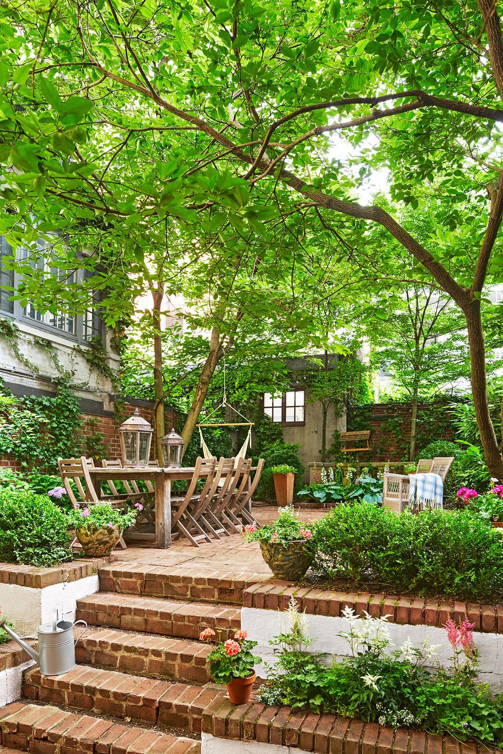 Creative Garden Design: Transforming Your Small Outdoor Space into a Beautiful Oasis