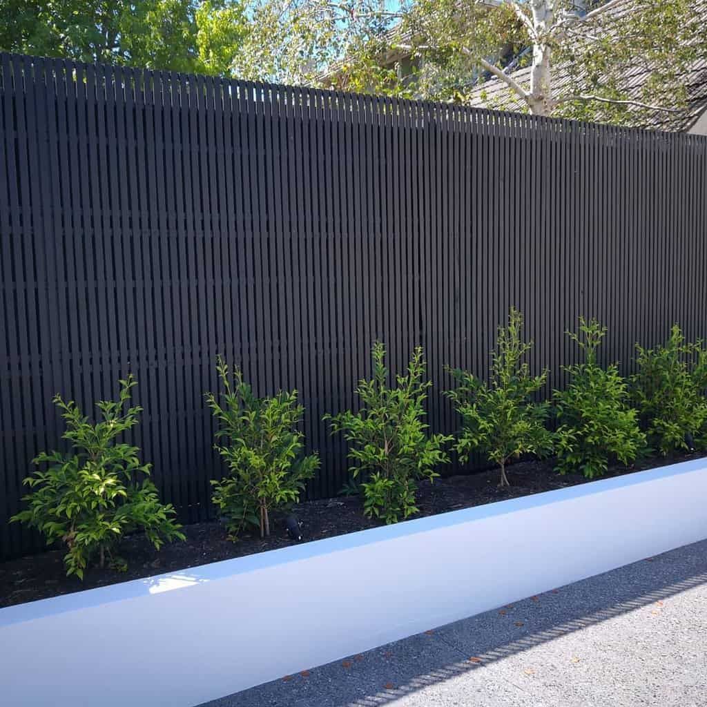 Creative Garden Wall Design Ideas for Your Outdoor Space