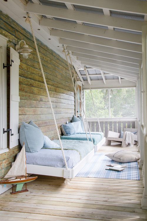 Creative Ideas for Decorating a Screened-in Porch