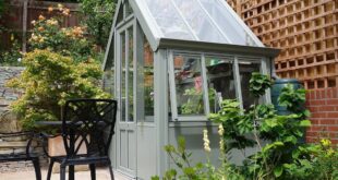 small garden greenhouse ideas