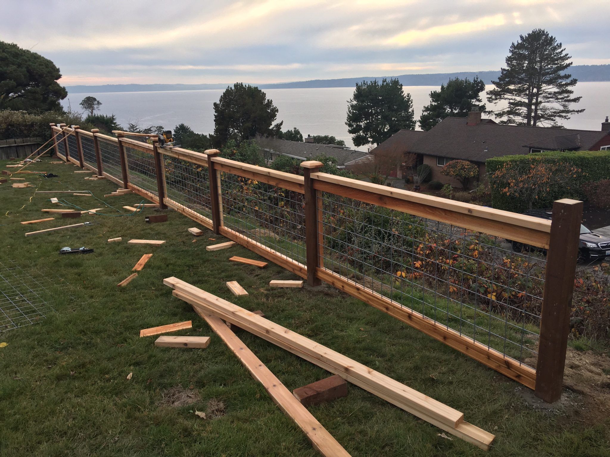 Creative Ways to Build Wood and Wire Fences for Your Property