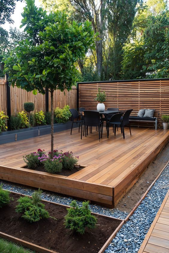 Creative Ways to Customize Your Outdoor Deck