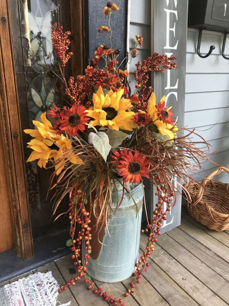 Creative Ways to Decorate Your Front Porch for Fall