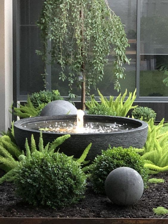 Creative Ways to Design a Petite Garden