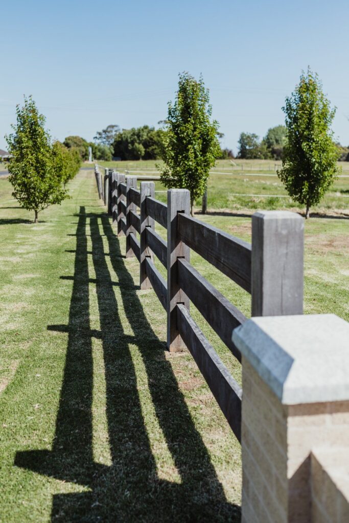 t post fence ideas