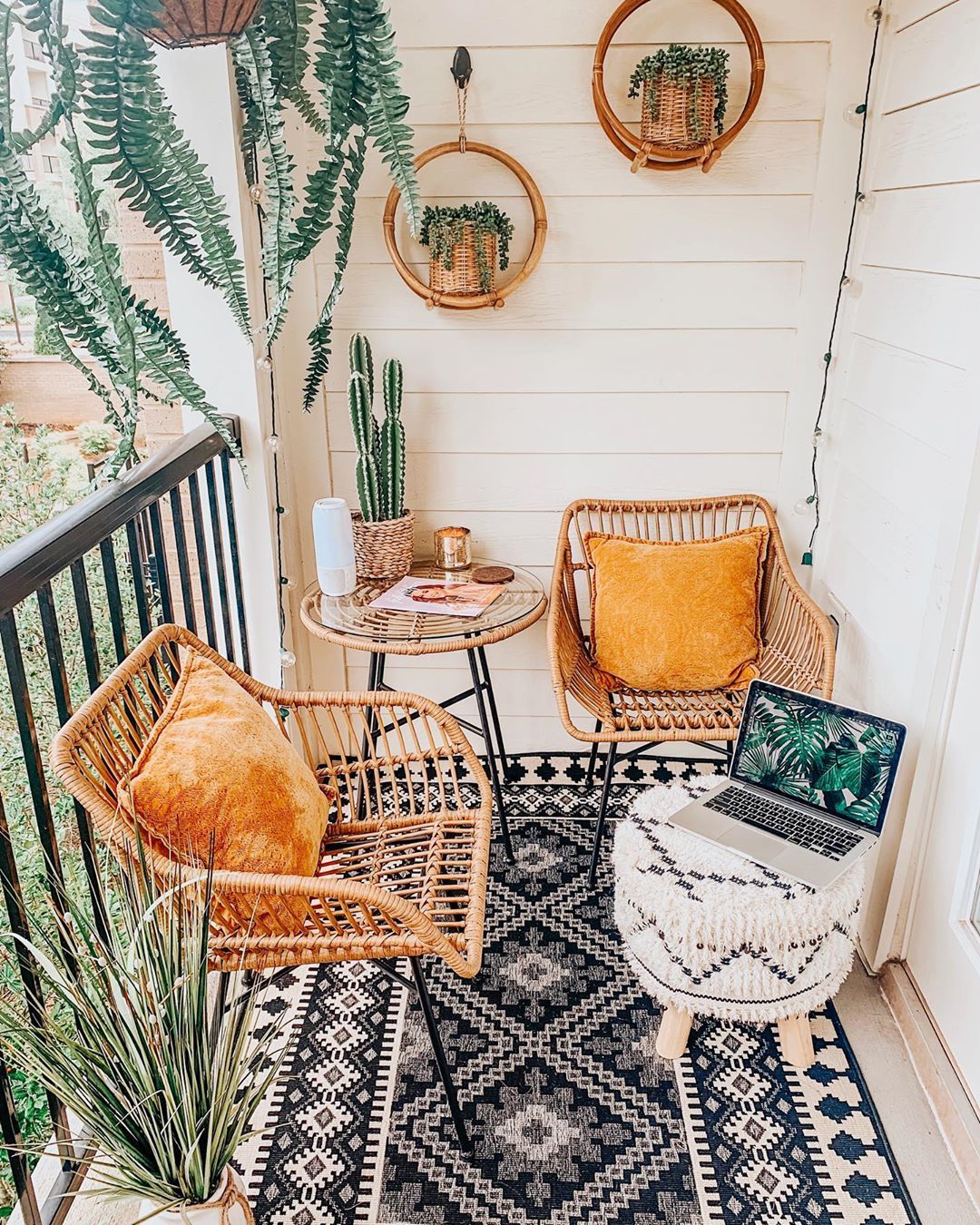 Creative Ways to Maximize Small Outdoor Spaces: Tiny Patio Inspiration