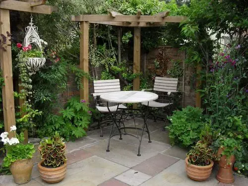 Creative Ways to Maximize Space in Your Garden