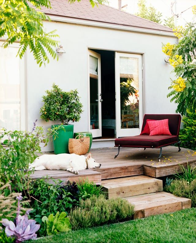 Creative Ways to Maximize your Small Deck Space