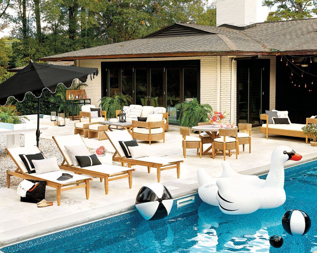 Creative Ways to Transform Your Backyard Into a Stunning Oasis with a Pool and Patio