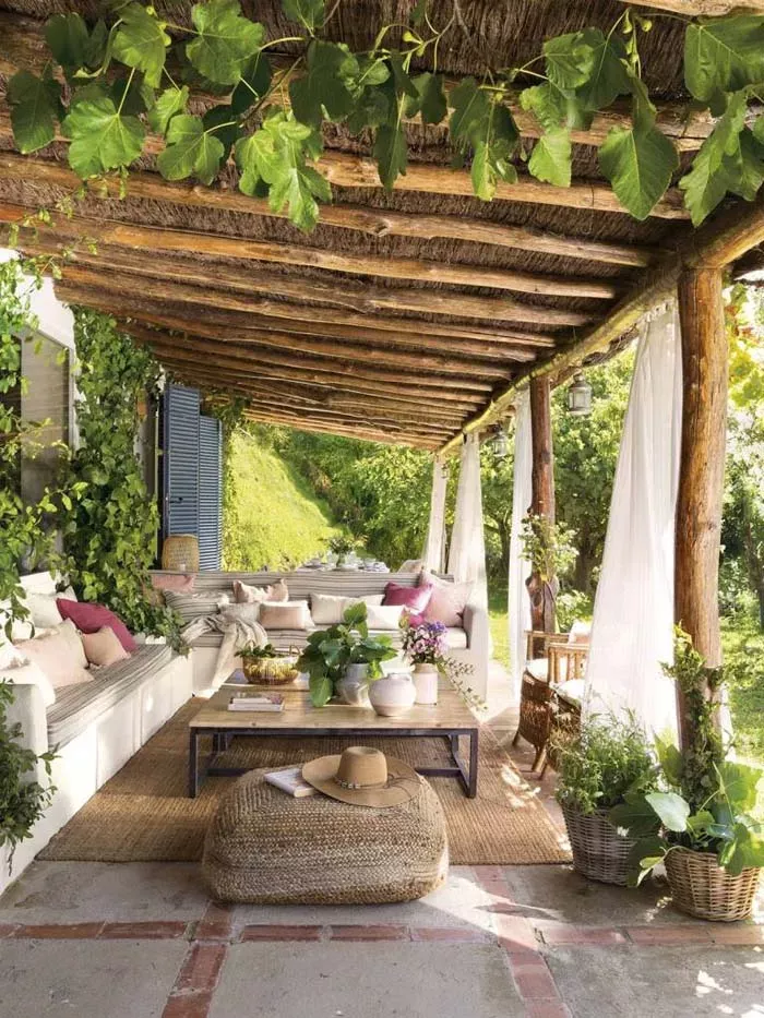 Creative and Cozy Outdoor Patio Designs