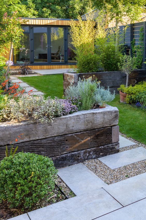 Creative and Functional Landscaping Ideas for Your Backyard