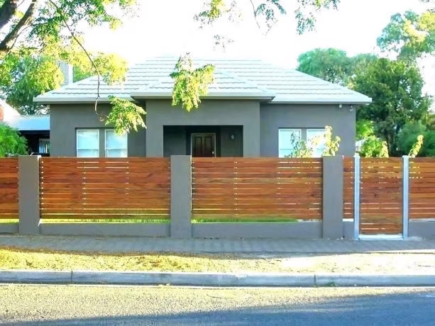 Creative and Stylish Cinder Block Fence
Design Inspiration