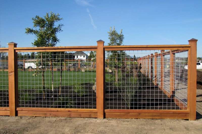 Creative and Versatile Fencing Solutions Using Wood and Wire