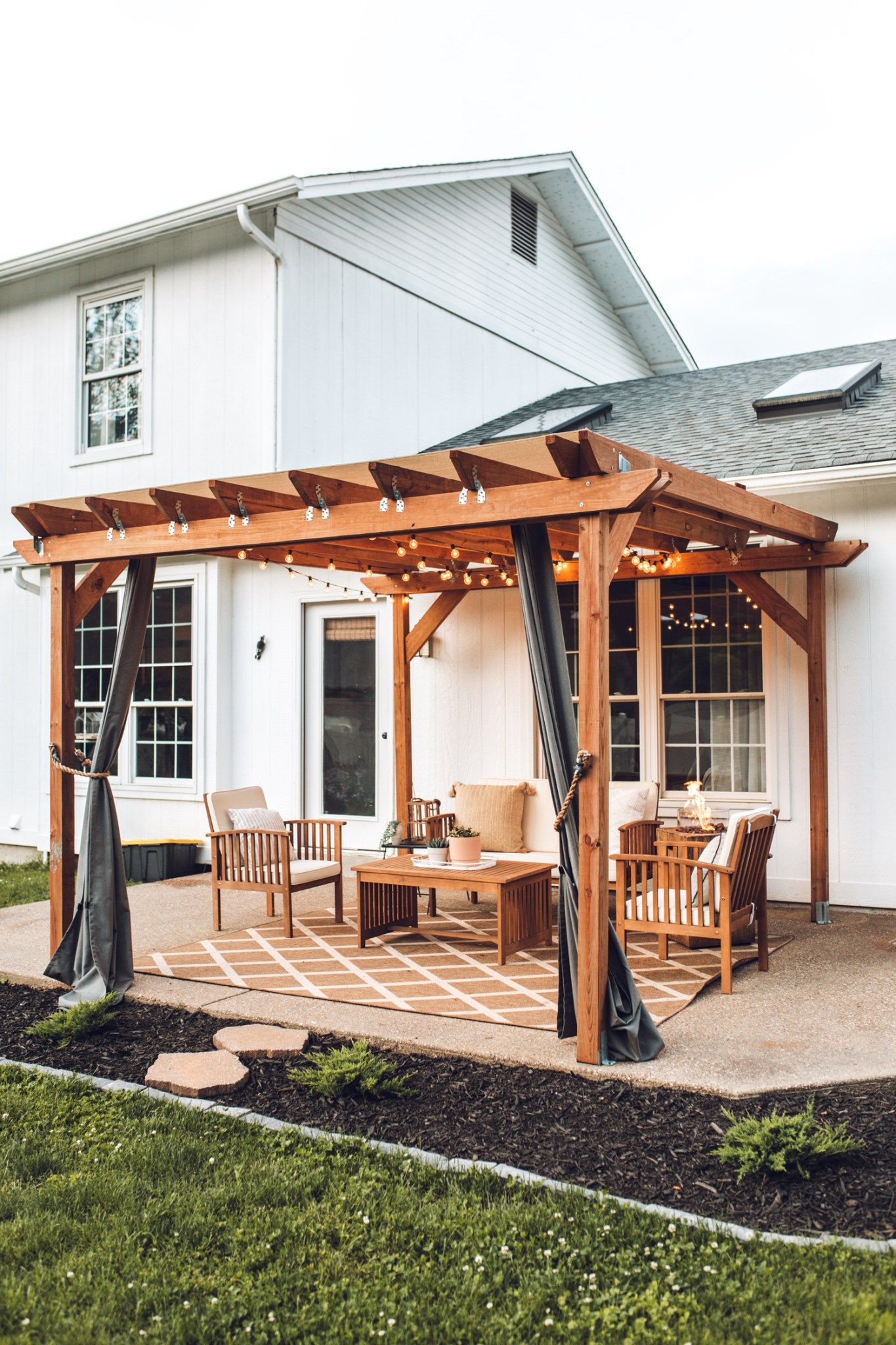 Creative ways to maximize your small backyard patio