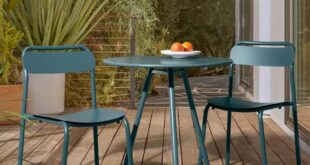 outdoor bistro set