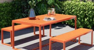 outdoor dining set