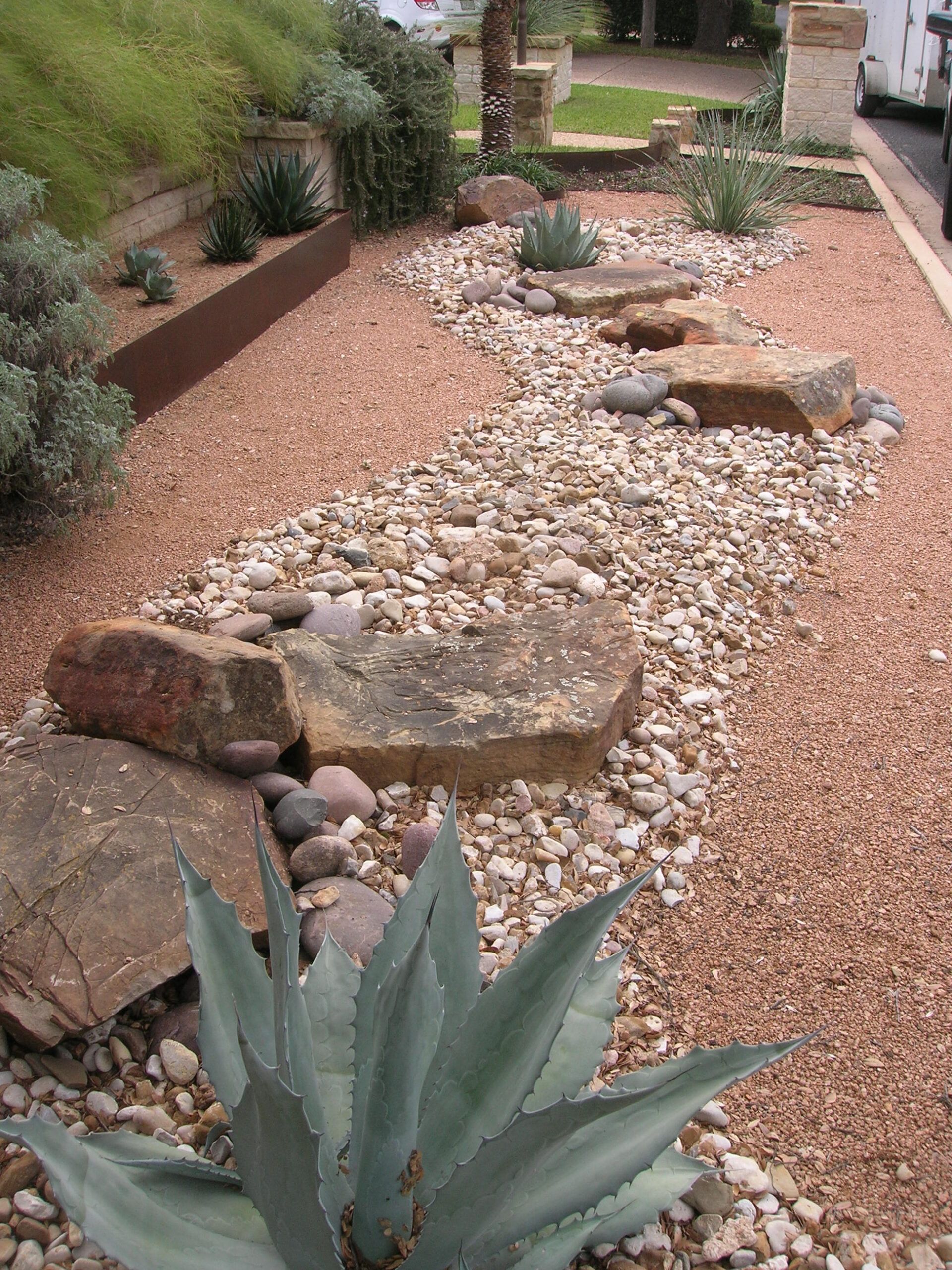 Creating a Beautiful and Sustainable Landscape with Xeriscape Techniques