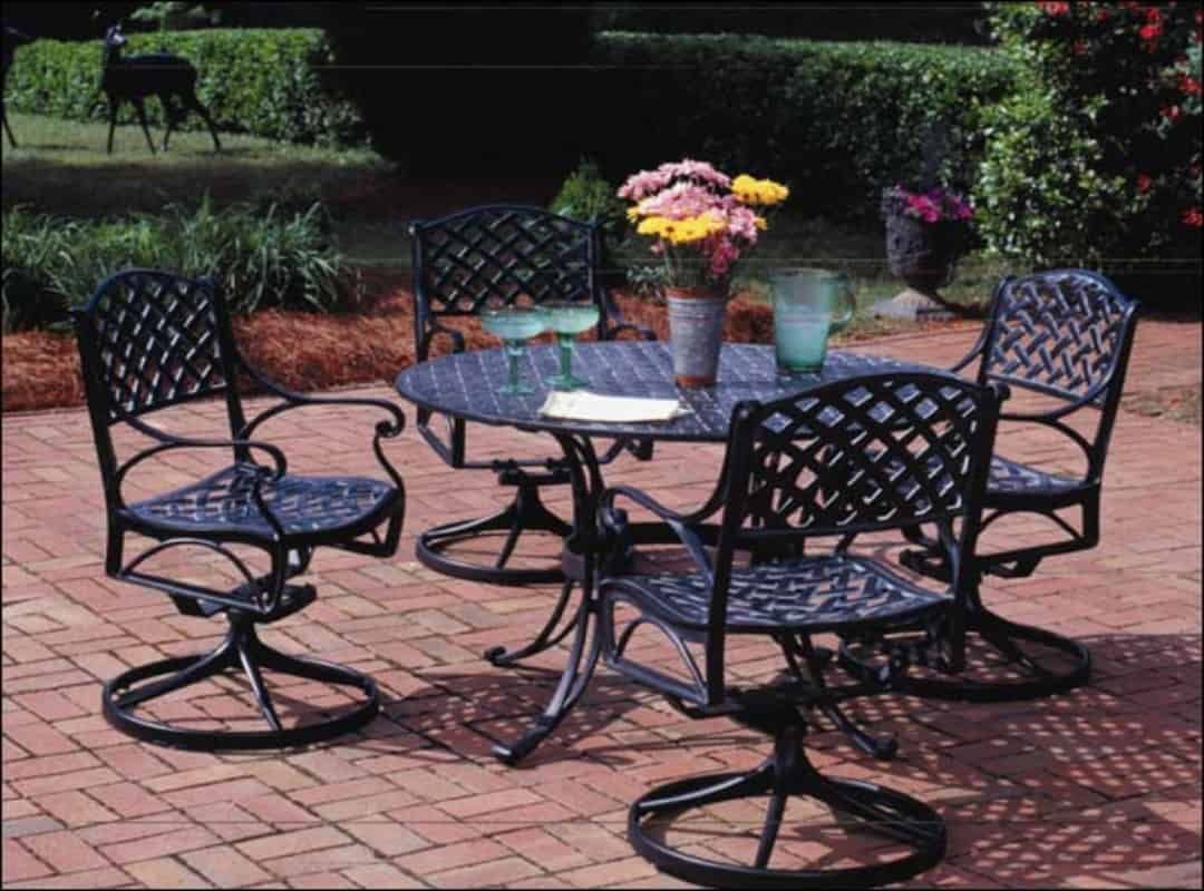 Durable and Stylish: The Appeal of Metal Patio Furniture