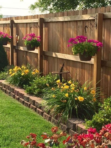 Easy Ways to Beautify Your Fence with Backyard Landscaping