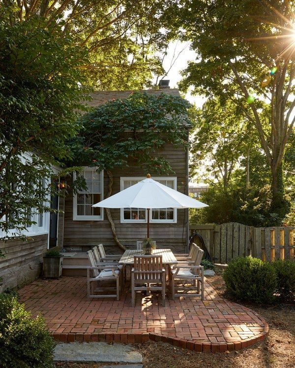 Easy Ways to Transform Your Backyard into a Stylish Oasis