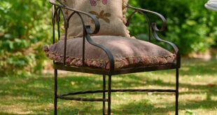 wrought iron outdoor furniture