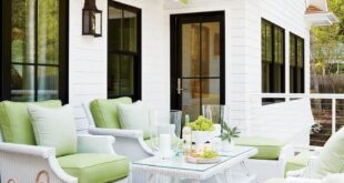 white wicker patio furniture