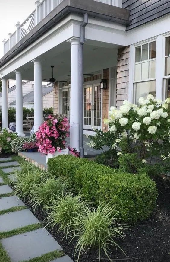 Elevate Your Curb Appeal with These Stunning Front Yard Landscaping Ideas