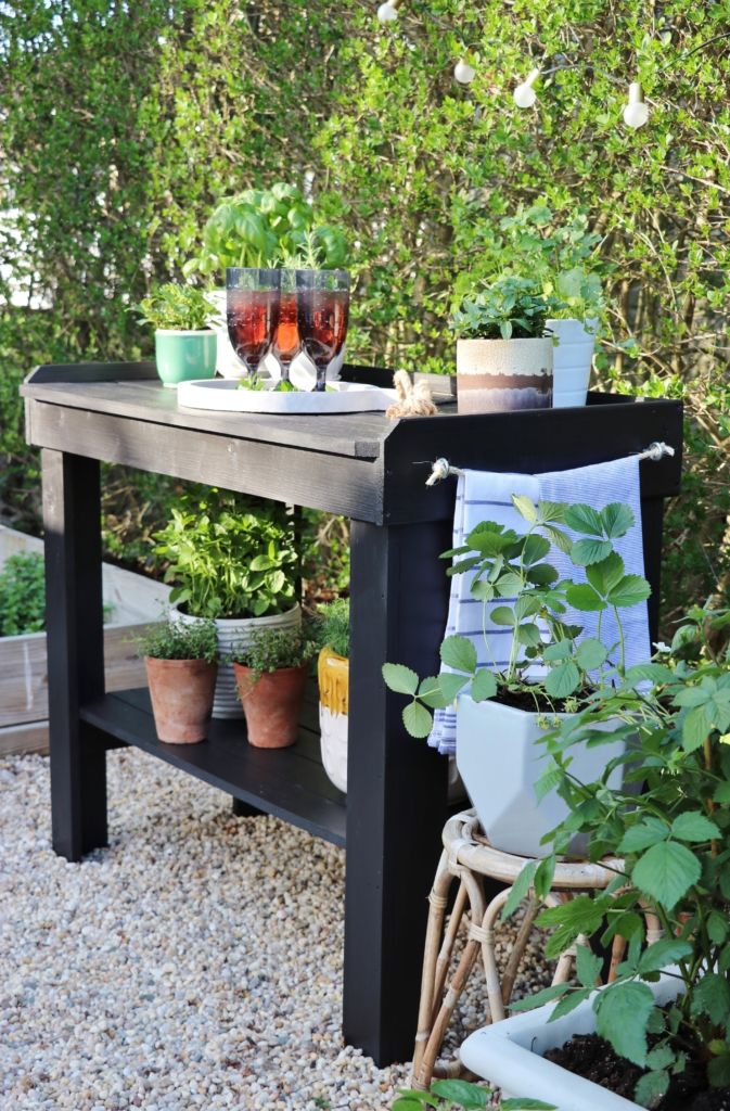 garden planter stand