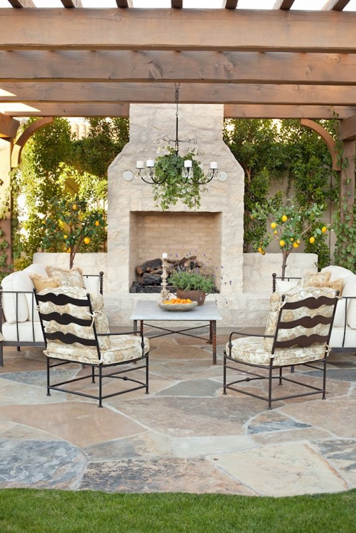 Elevate Your Outdoor Entertaining with a Backyard Fireplace