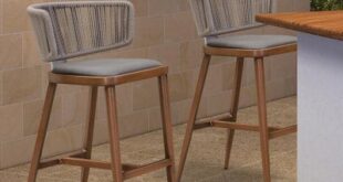 outdoor bar stools