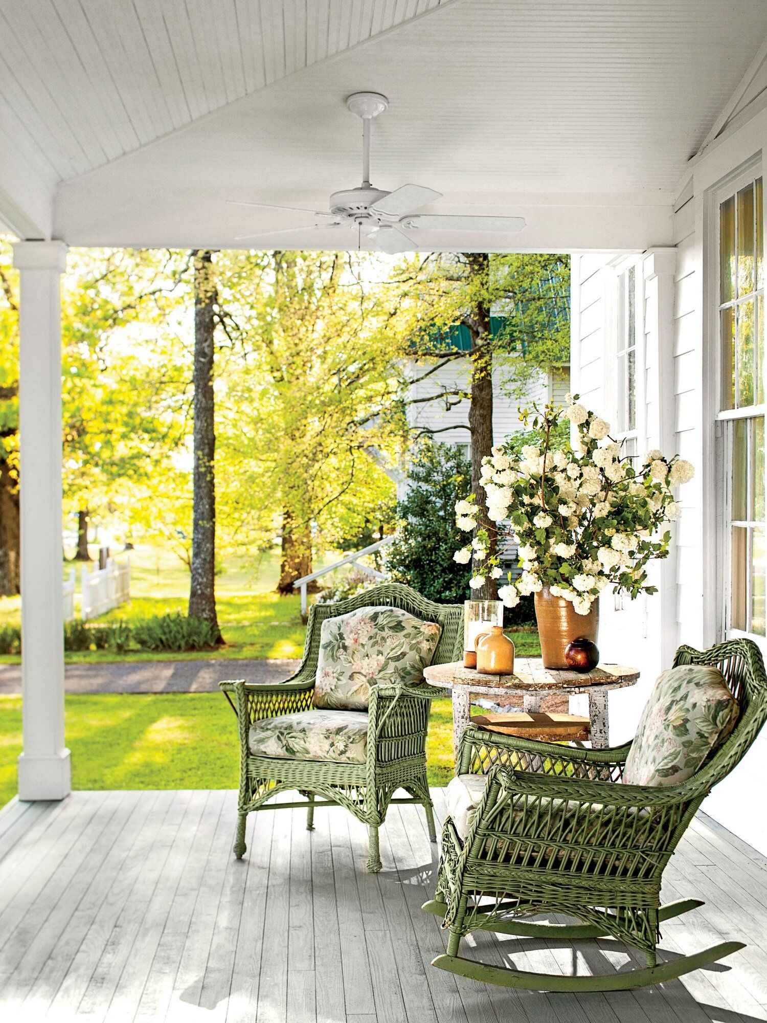 Elevate Your Outdoor Space with Stylish Front Porch Furniture