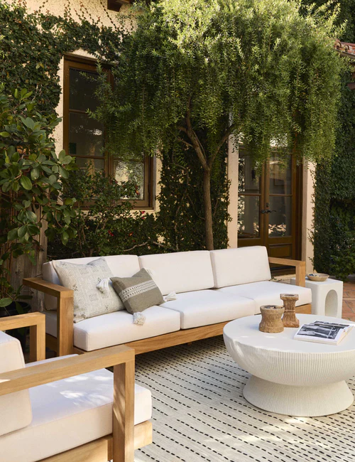 Embrace the Beauty of Outdoor Furniture for Your Outdoor Oasis