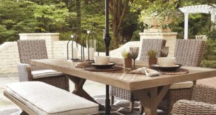 outdoor dining set