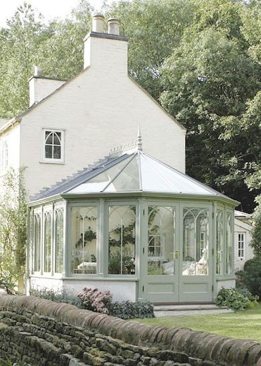 Enhance Your Home with a Beautiful Sun Room