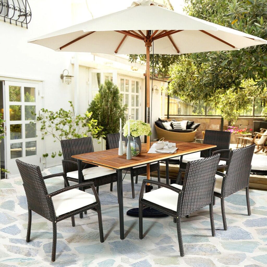 outdoor dining set