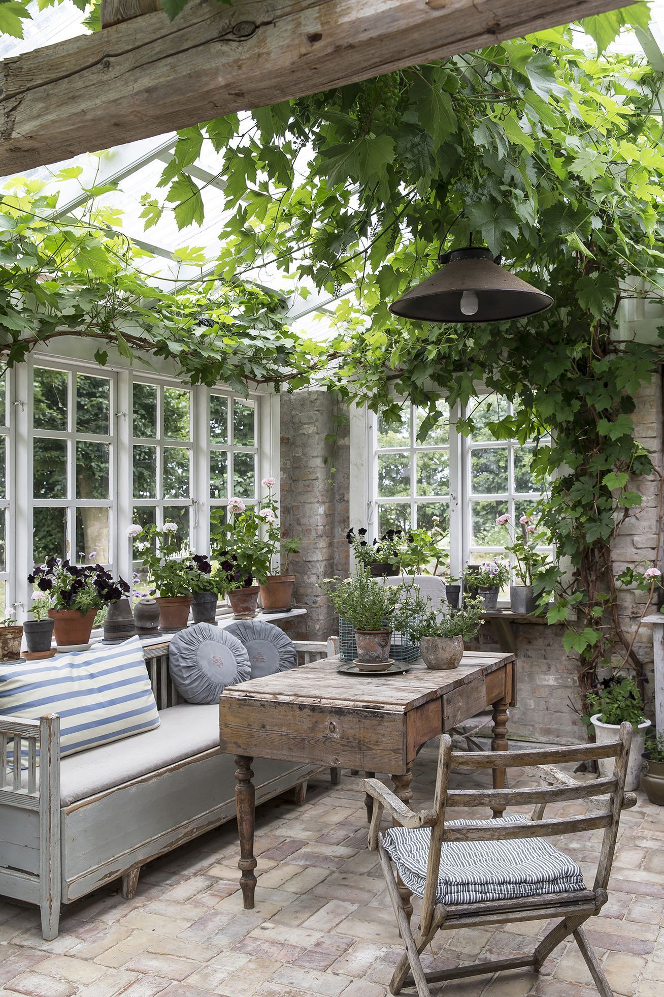 Enhance Your Outdoor Living with a Charming Garden Room