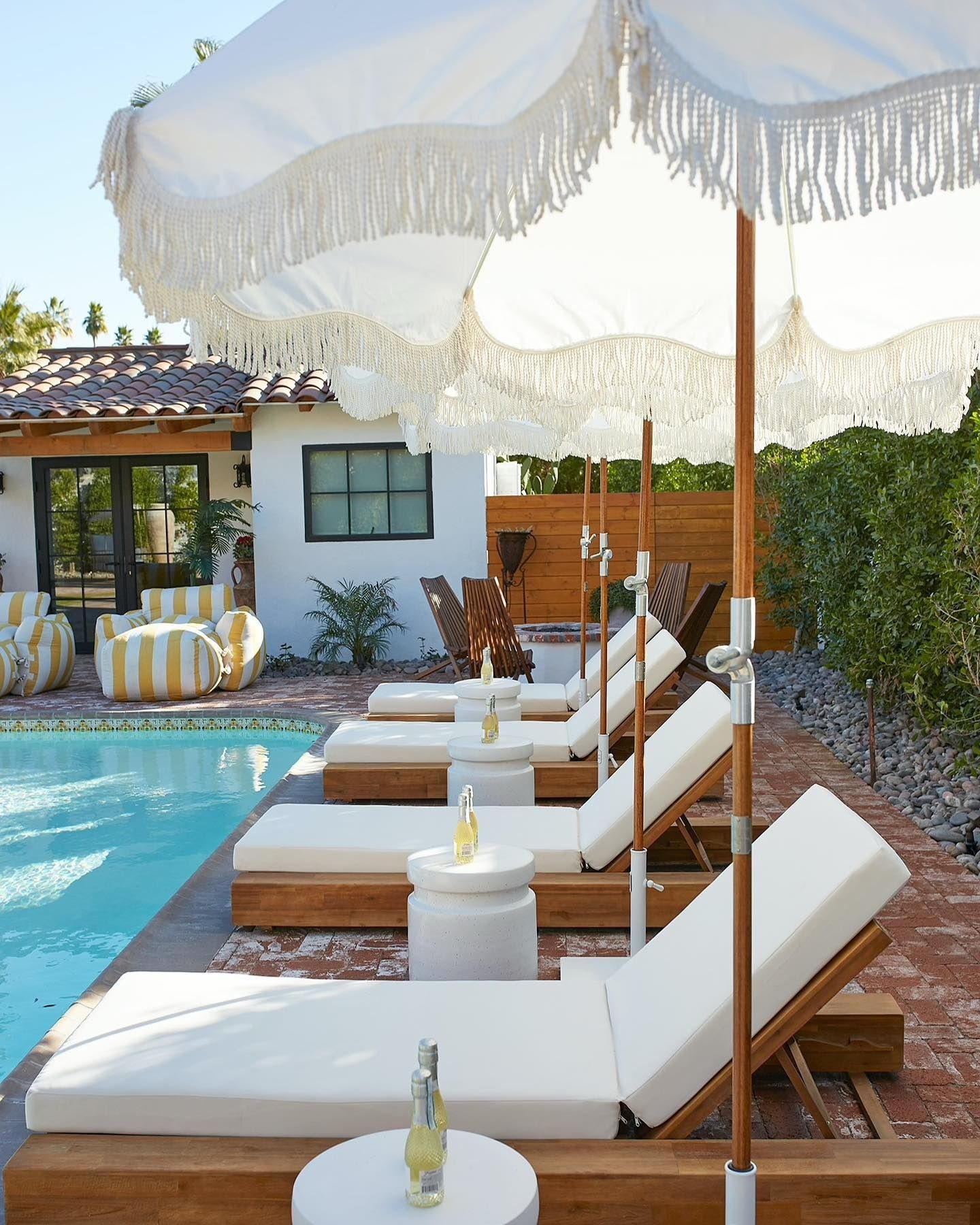 Enhance Your Outdoor Oasis with Stylish Poolside Furniture