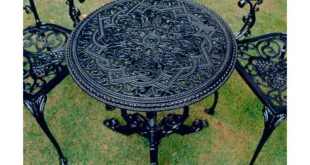 round garden table