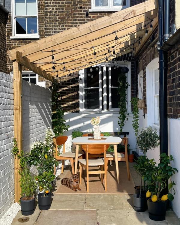 Enhance Your Outdoor Space with a Charming Garden Pergola