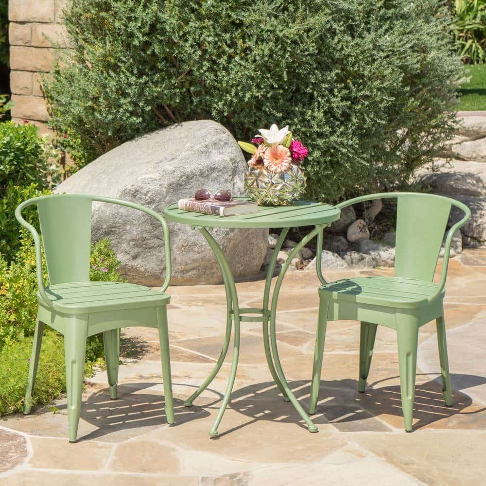 Enhance your Outdoor Space with a Stylish Bistro Set