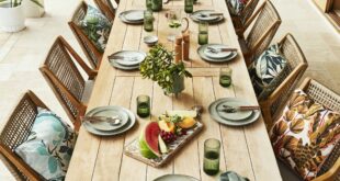 outdoor dining set