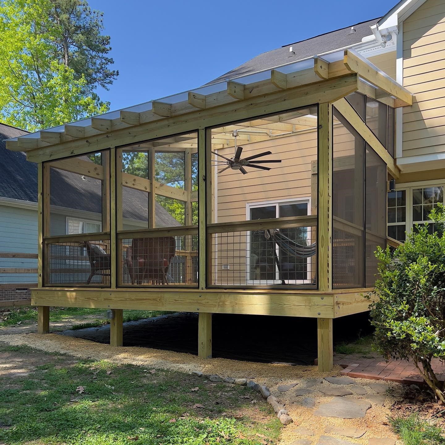 Enhancing Your Outdoor Living Space: The Benefits of a Screened-In Deck