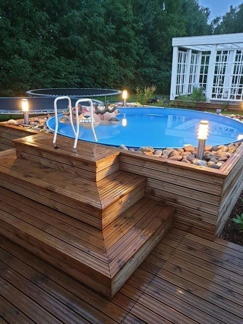 Enhancing Your Outdoor Oasis: Pool Deck
Design Ideas