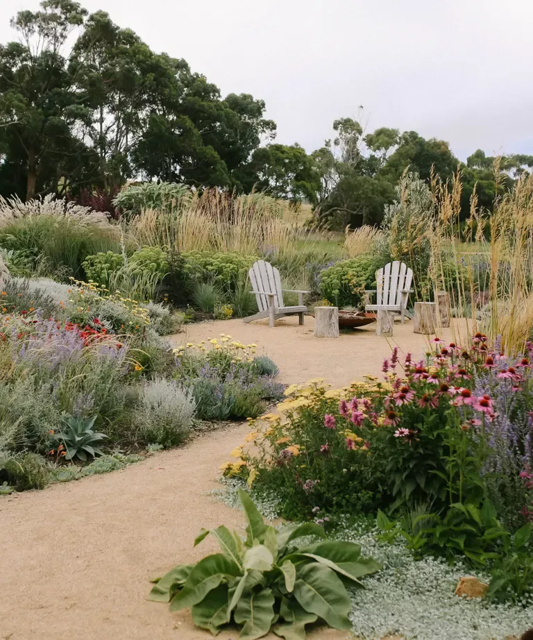 Enhancing Your Outdoor Space: A Guide to Creating a Beautiful Garden Landscape