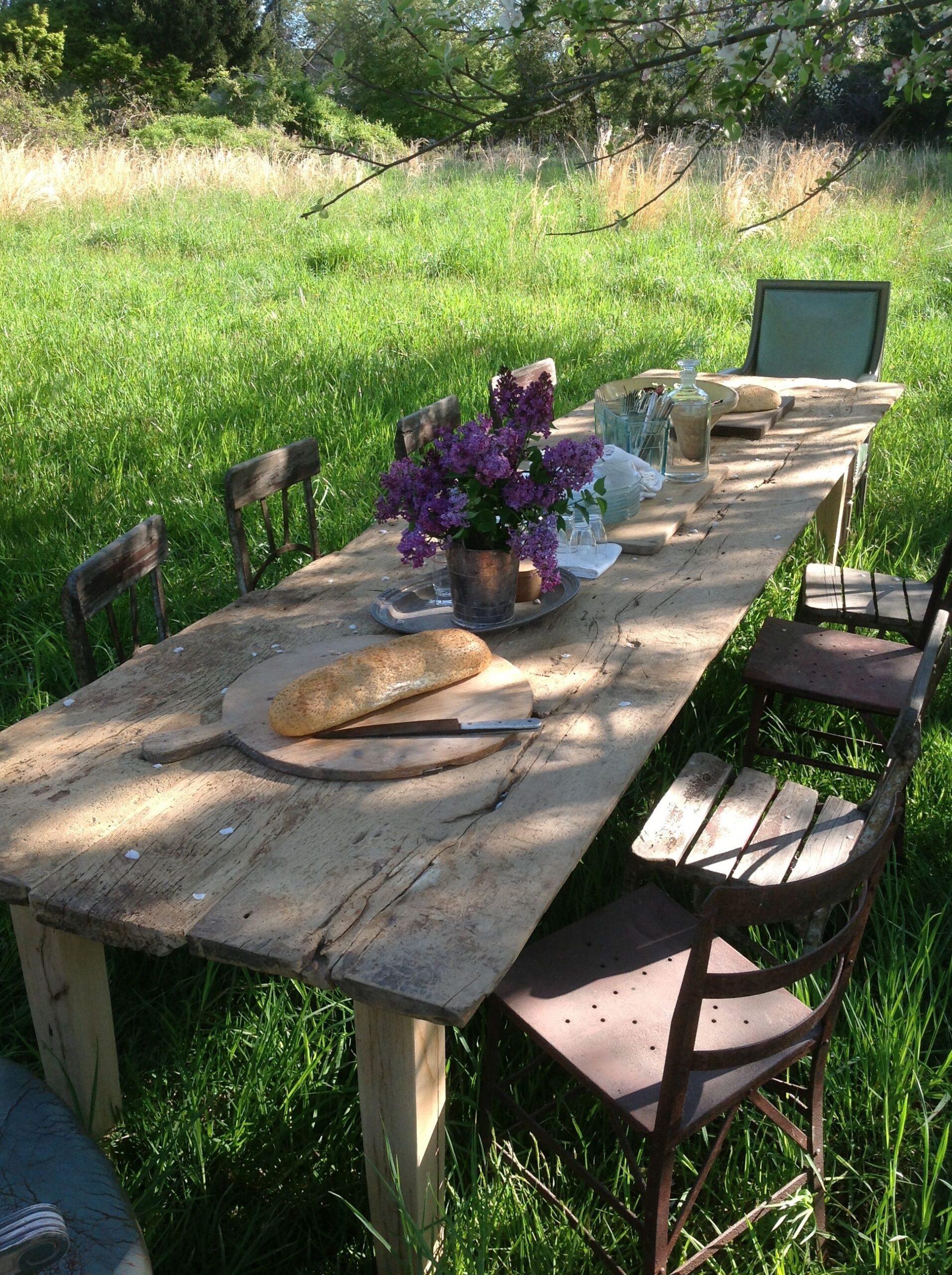 Enhancing Your Outdoor Space with a Stylish Garden Table