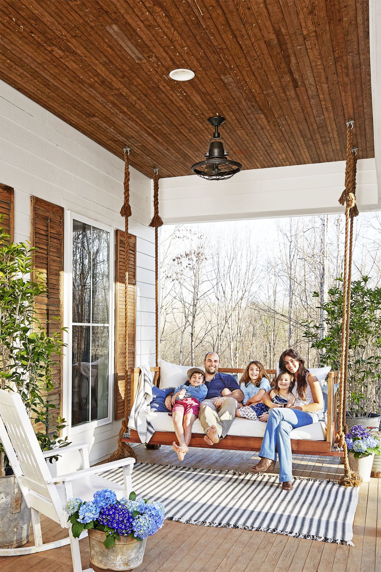 Expansive Front Porch Inspirations